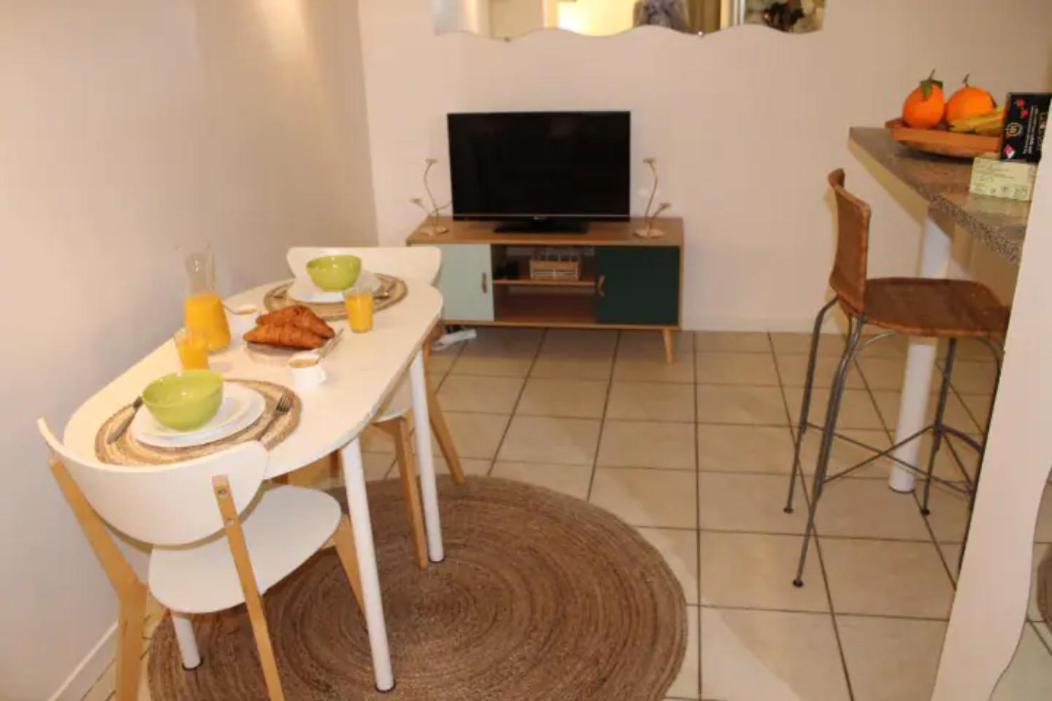 Ferienwohnung The Garden, Proche Bord De Loire Orléans Exterior foto
